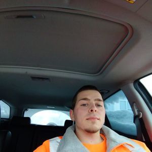 Meet your Posher, Devin